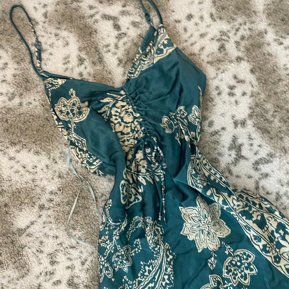 Zara satin paisley dress - Picture 2 of 3